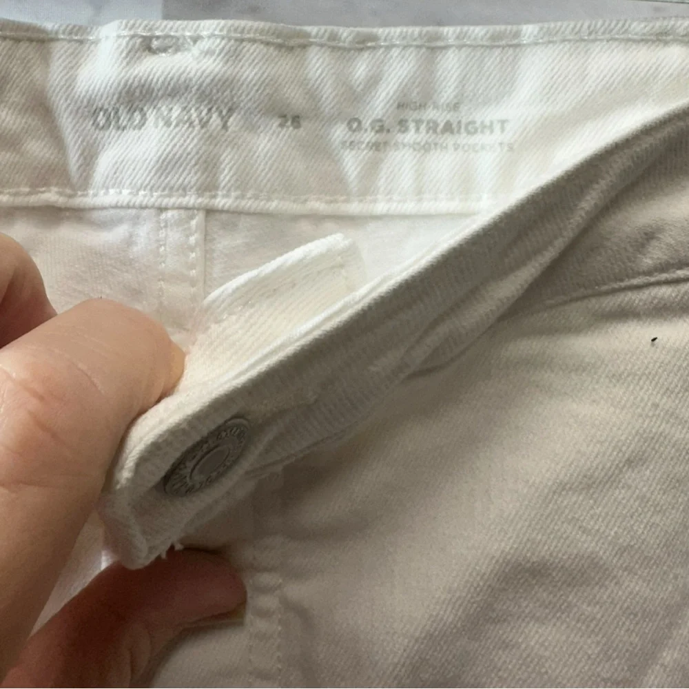 NWT Old Navy‎ white jeans shorts women’s size 26
